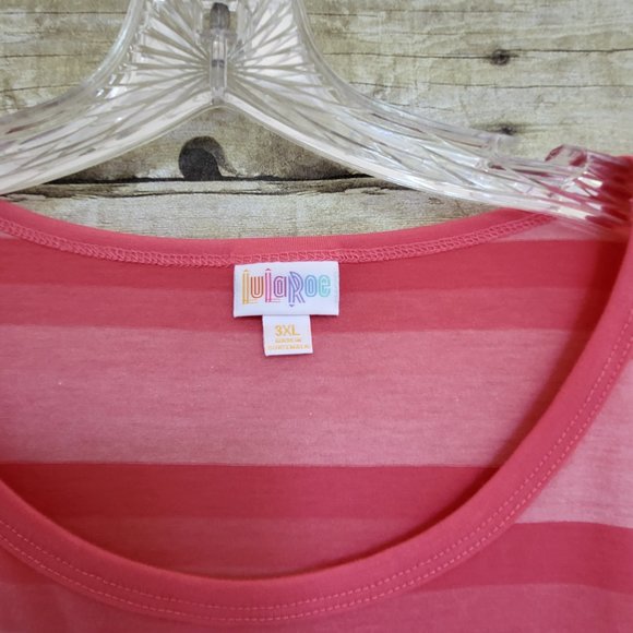 NWT LuLaRoe Gigi Top 3XL - Ombre Pink Stripes - Picture 4 of 8